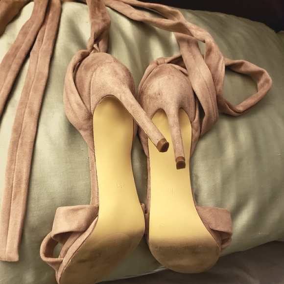 Fashion Nova Saxon Sz-11 Mauve - Picture 8 of 14